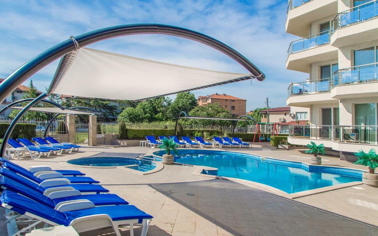 Адена Трейд Еоод Chernomorets Bagian luar foto